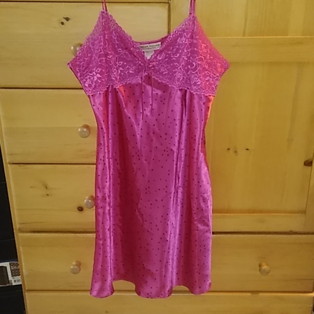 Morgan Taylor Intimate Nightgown